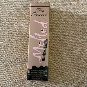 Too Faced Melted matte-tallic